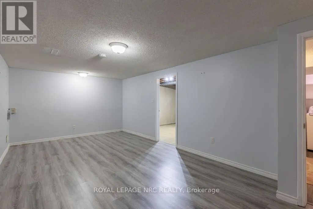 42 BEACHVIEW DRIVE