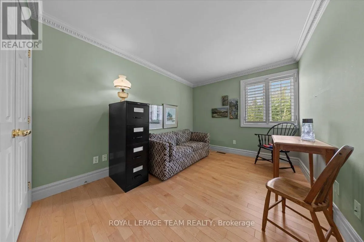 14 - 27 FORSYTH LANE