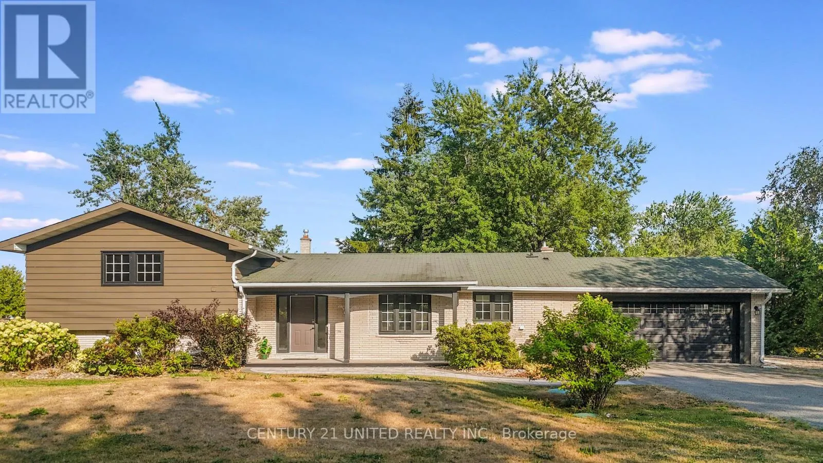 1143 CONNAUGHT DRIVE