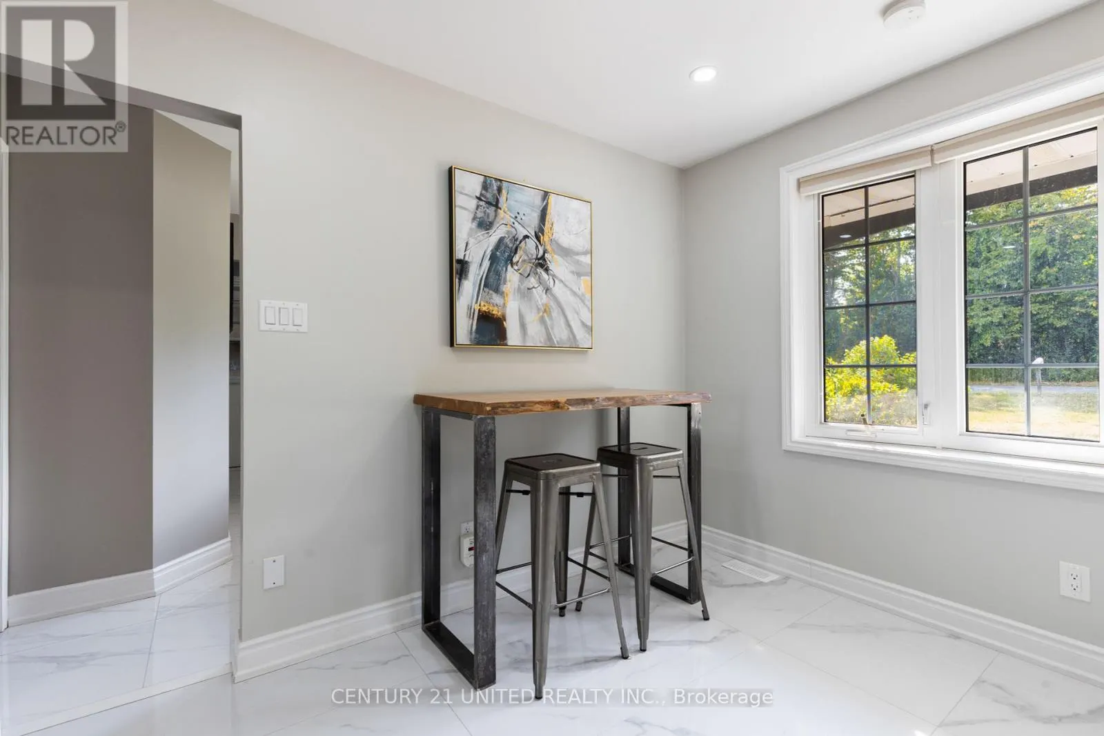 1143 CONNAUGHT DRIVE