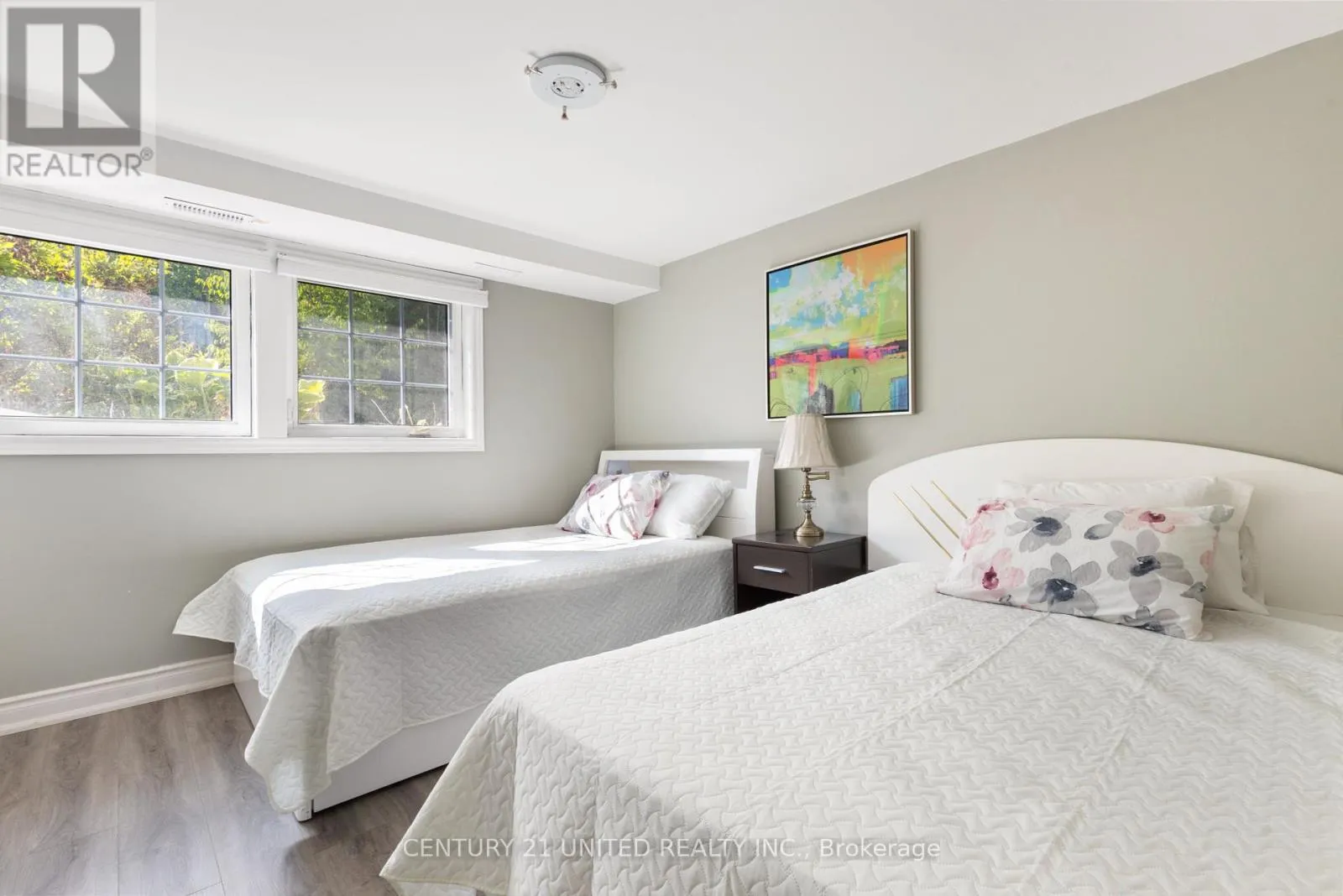 1143 CONNAUGHT DRIVE