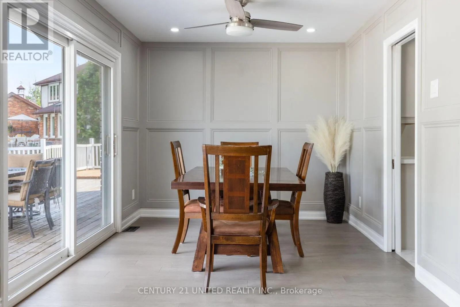 1143 CONNAUGHT DRIVE