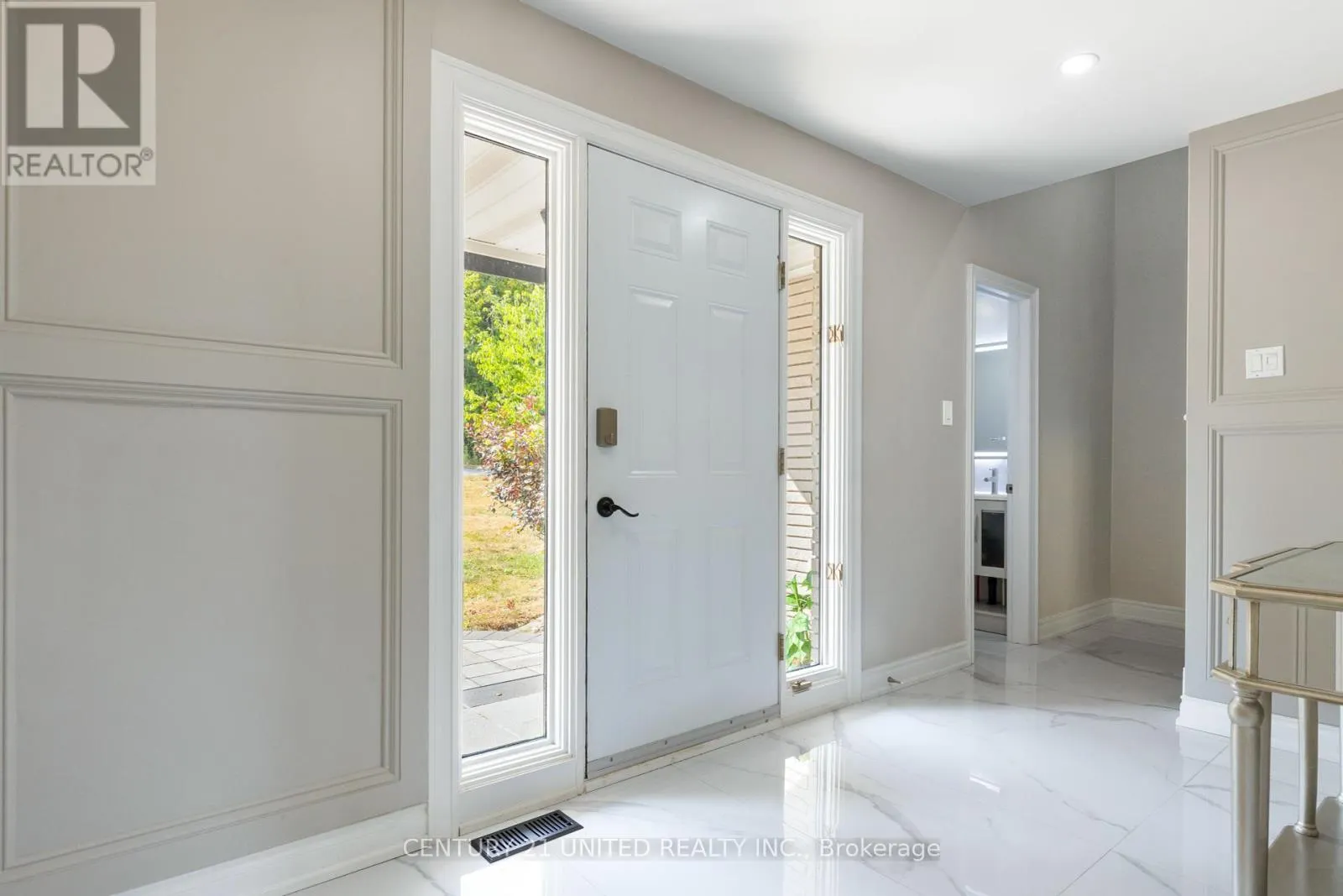 1143 CONNAUGHT DRIVE