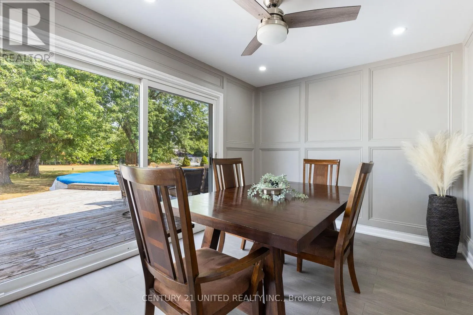 1143 CONNAUGHT DRIVE