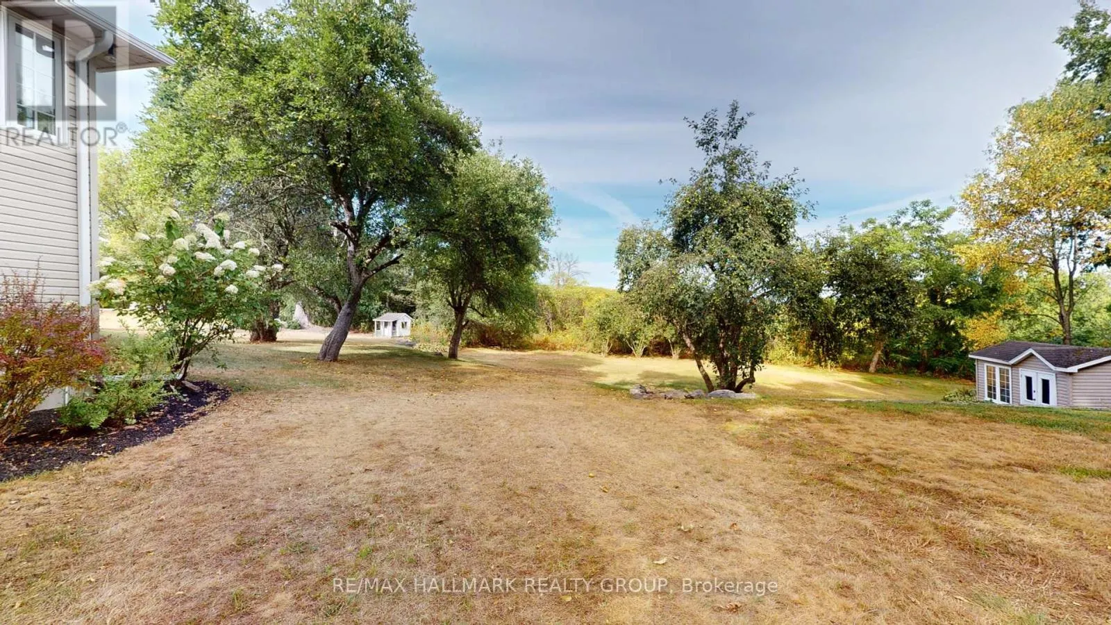 2661 MCINTOSH ROAD W