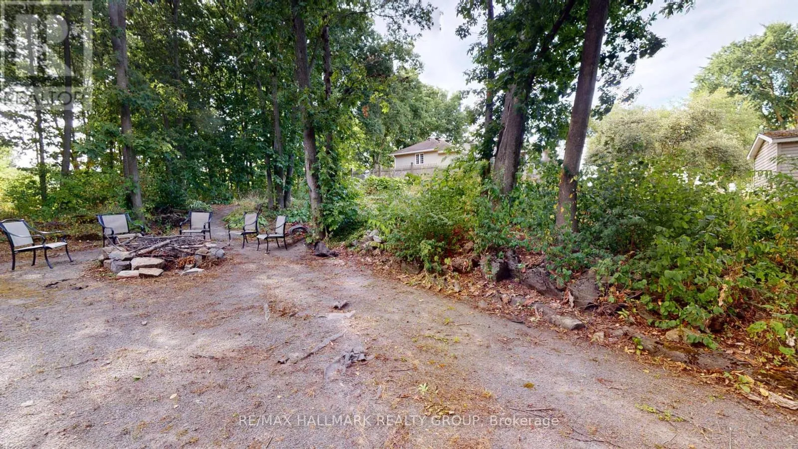 2661 MCINTOSH ROAD W