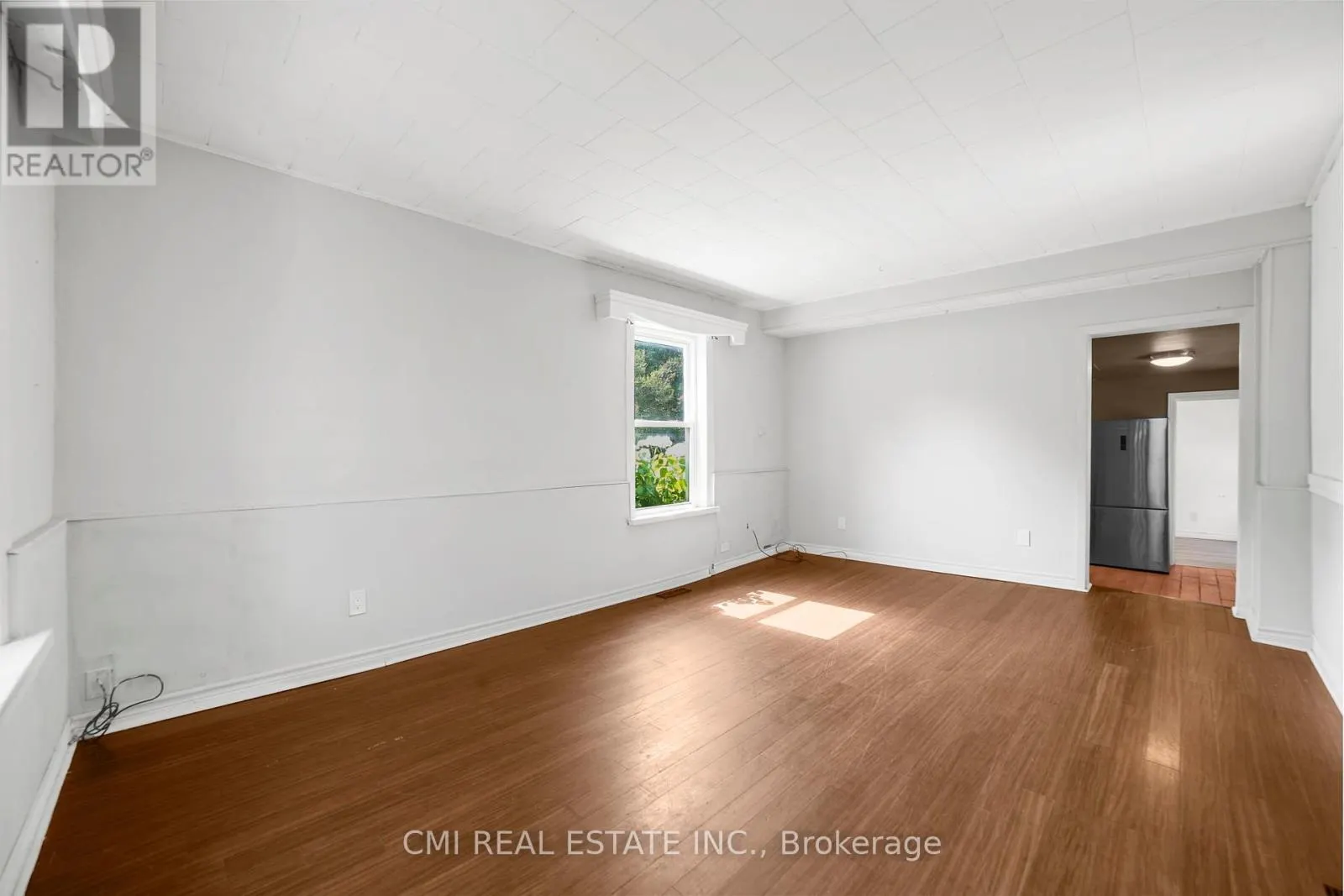 120 SECOND AVENUE E
