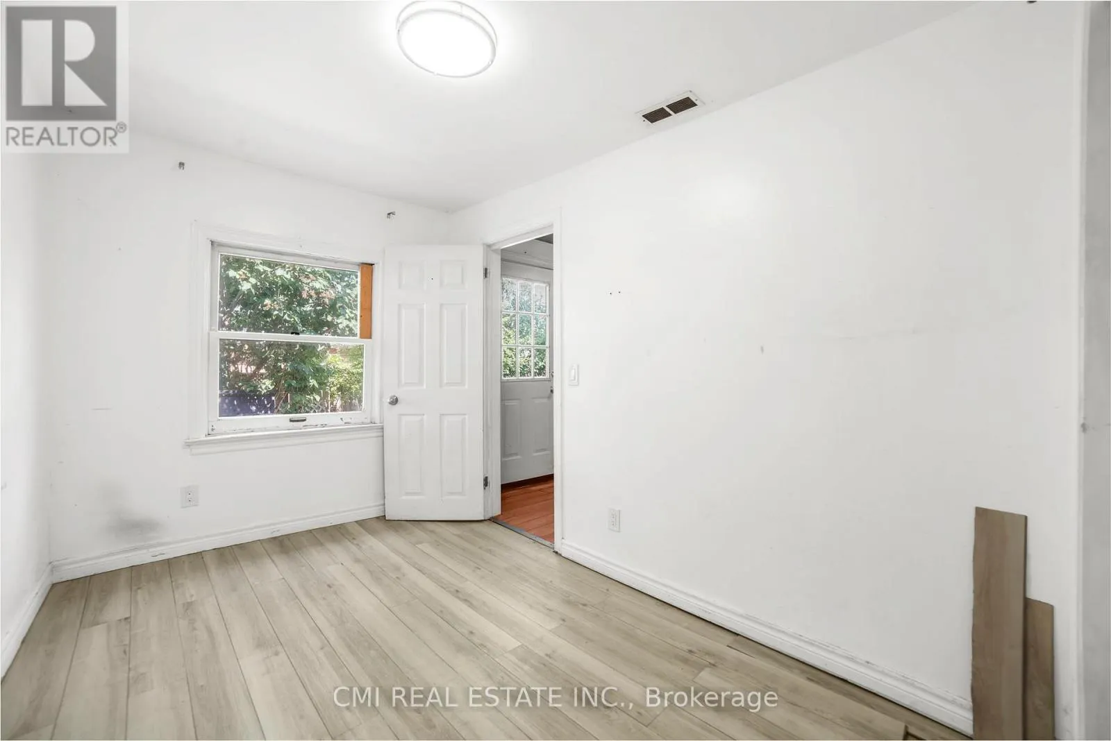 120 SECOND AVENUE E