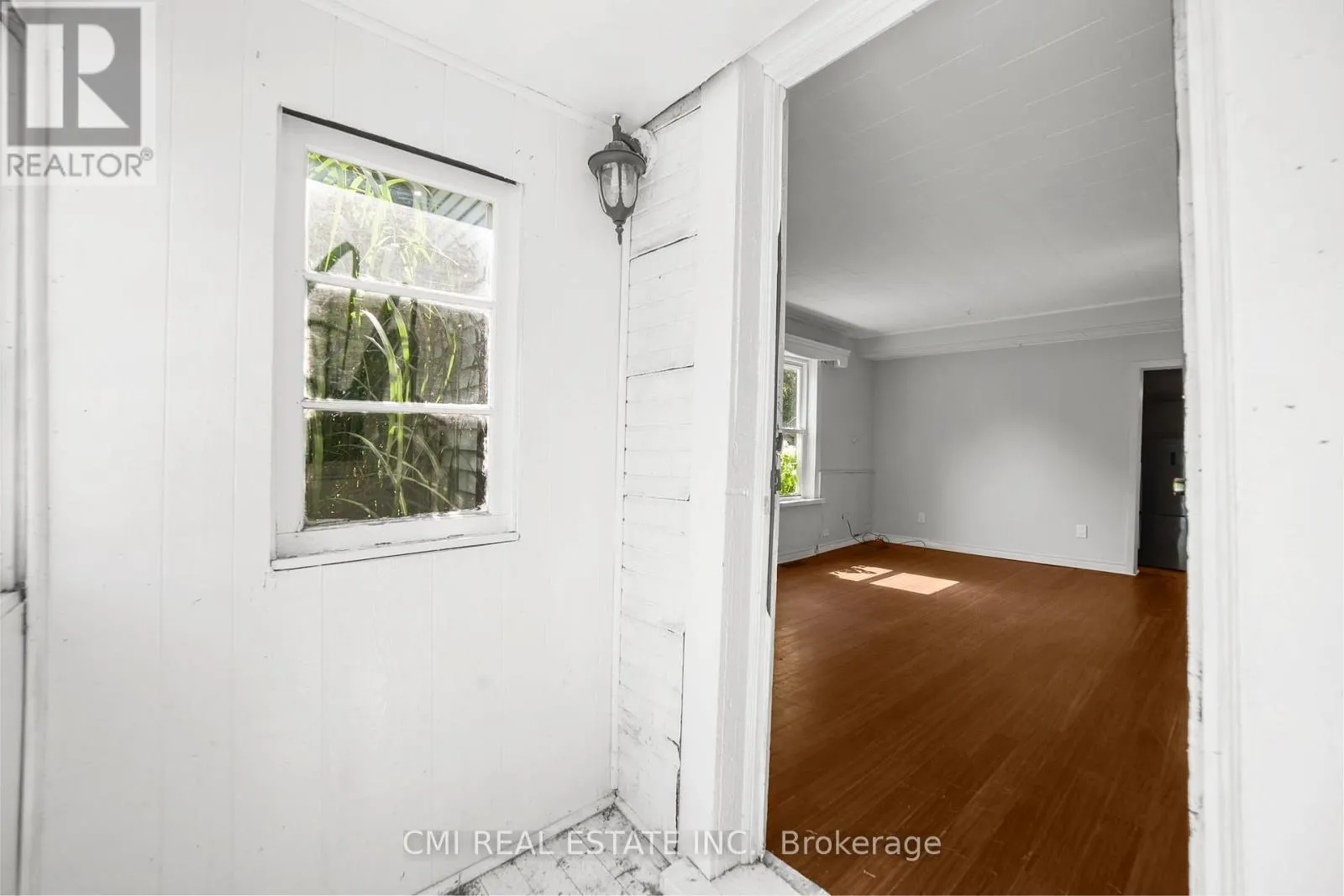 120 SECOND AVENUE E