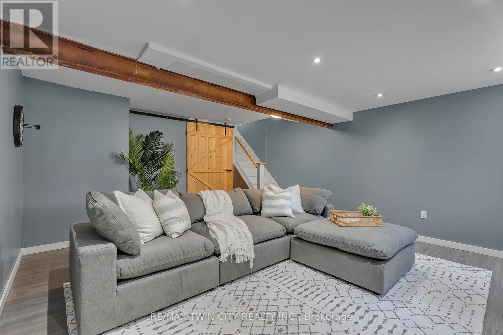 60 - 169 BISMARK DRIVE