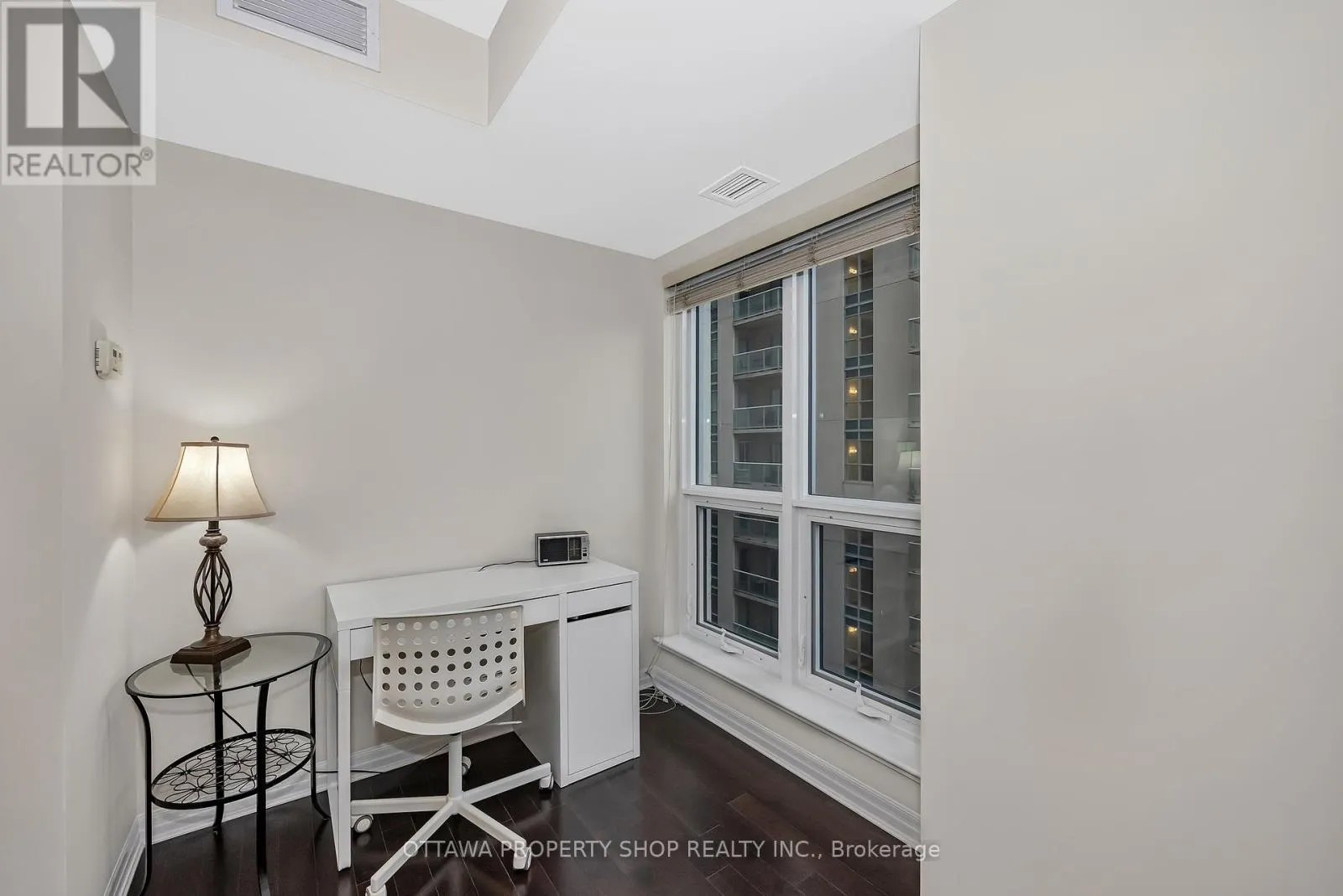 1209 - 242 RIDEAU STREET