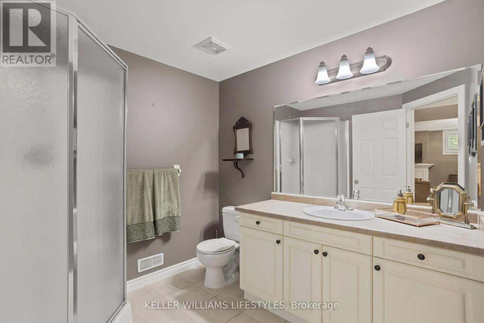 50 - 869 WHETHERFIELD STREET, #50