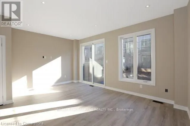 21 WALTERS LANE