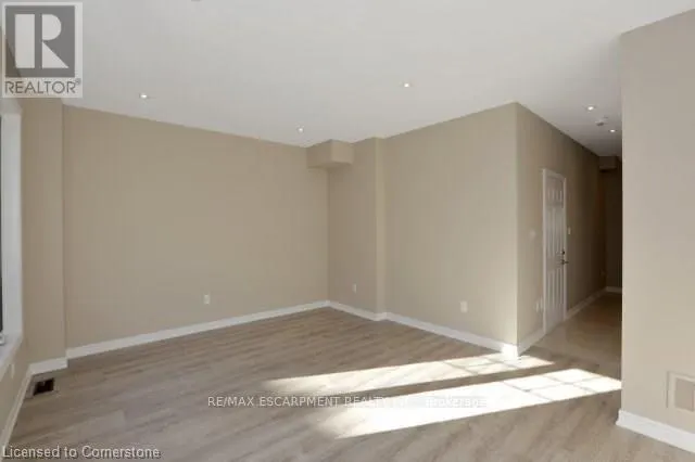 21 WALTERS LANE