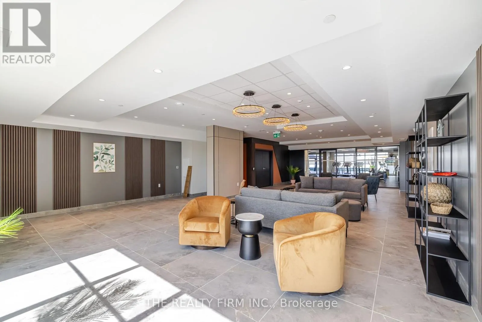 405 - 375 SOUTH STREET, #405
