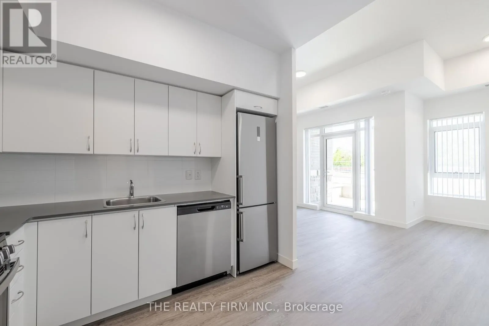 405 - 375 SOUTH STREET, #405