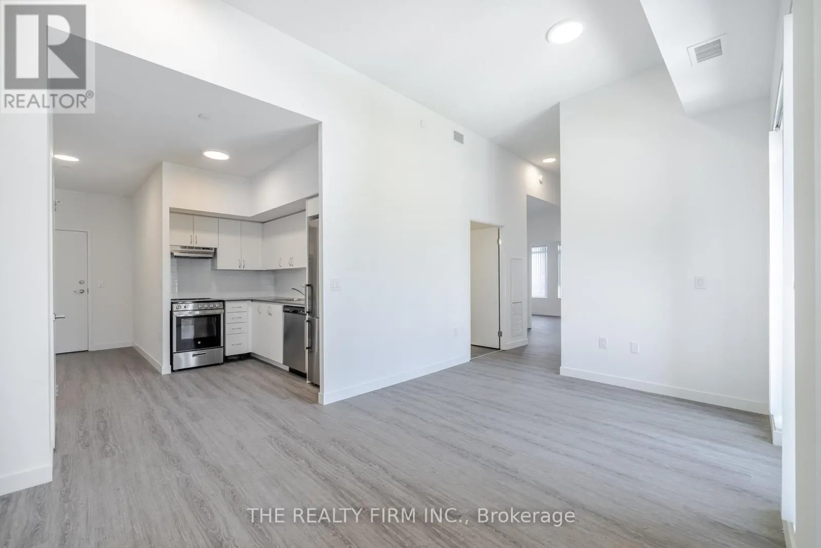 405 - 375 SOUTH STREET, #405