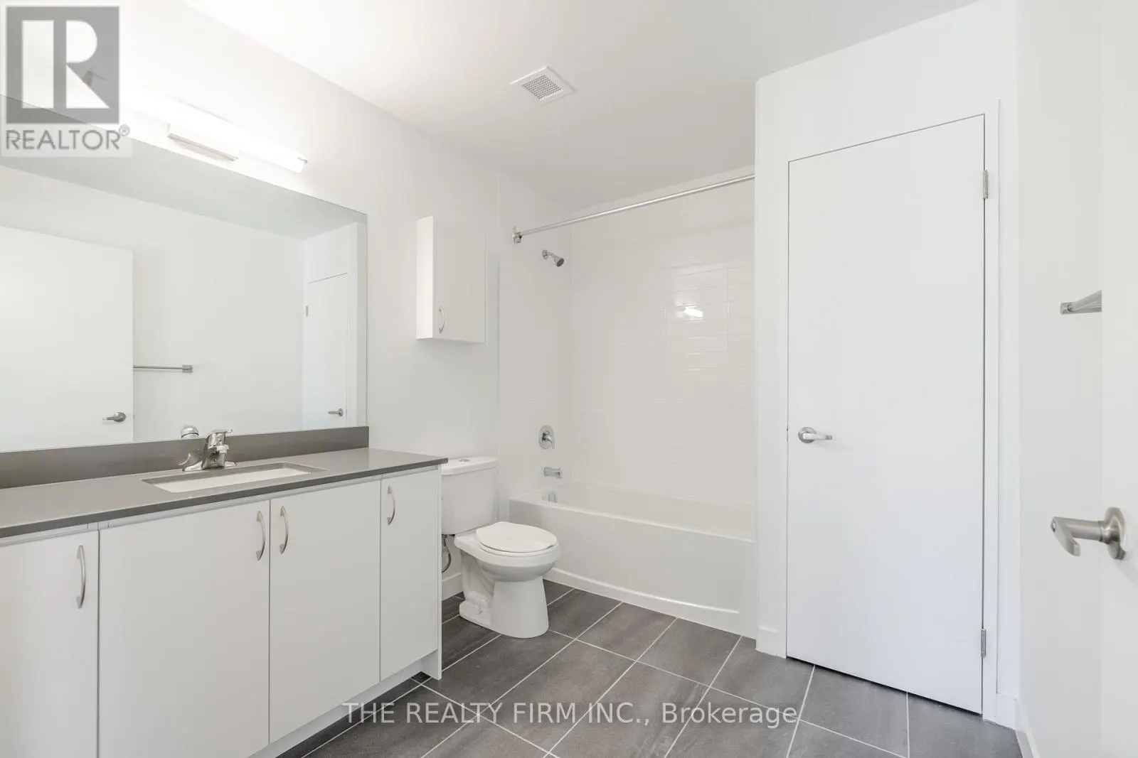 405 - 375 SOUTH STREET, #405