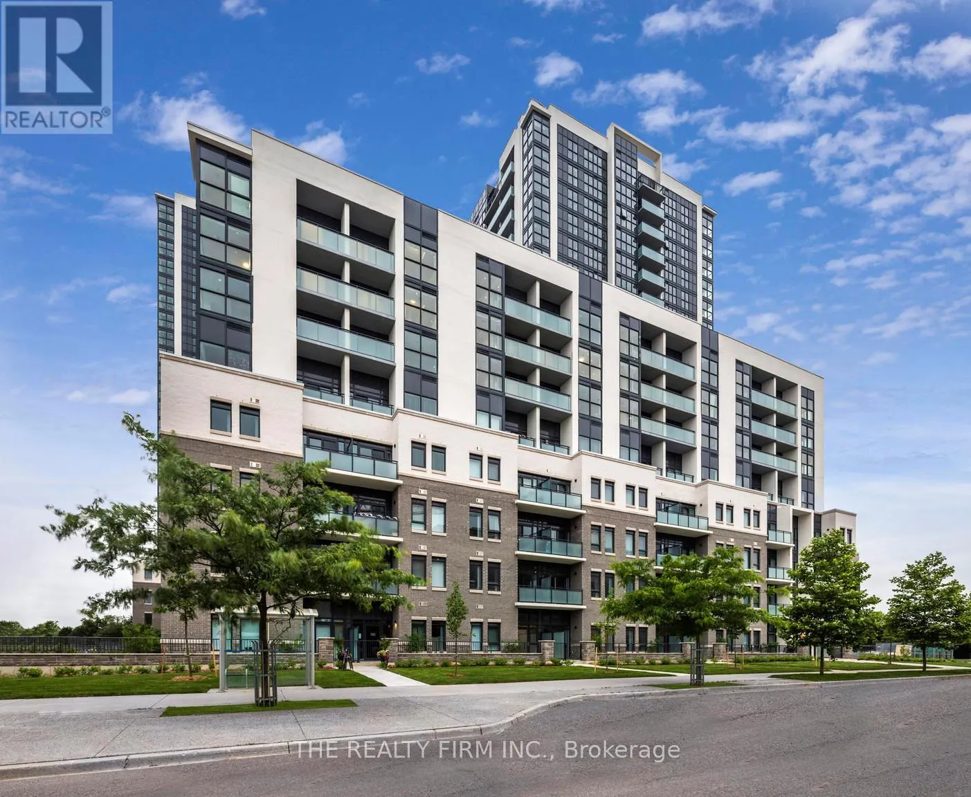 405 - 375 SOUTH STREET, #405