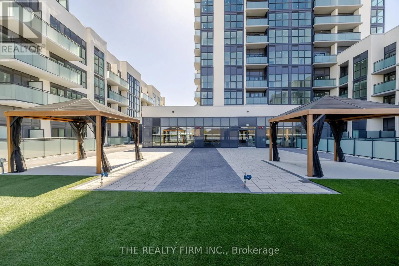 806 - 375 SOUTH STREET, #806