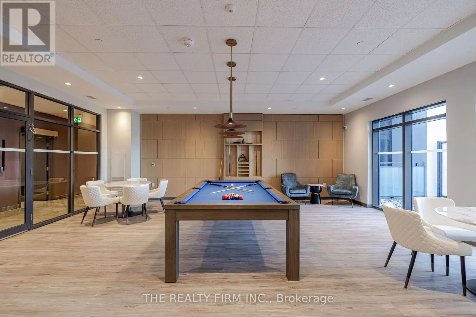 806 - 375 SOUTH STREET, #806