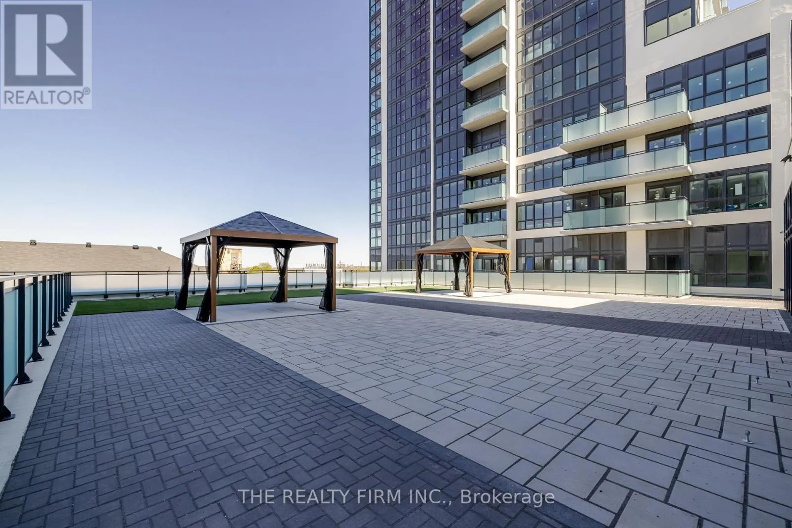 806 - 375 SOUTH STREET, #806