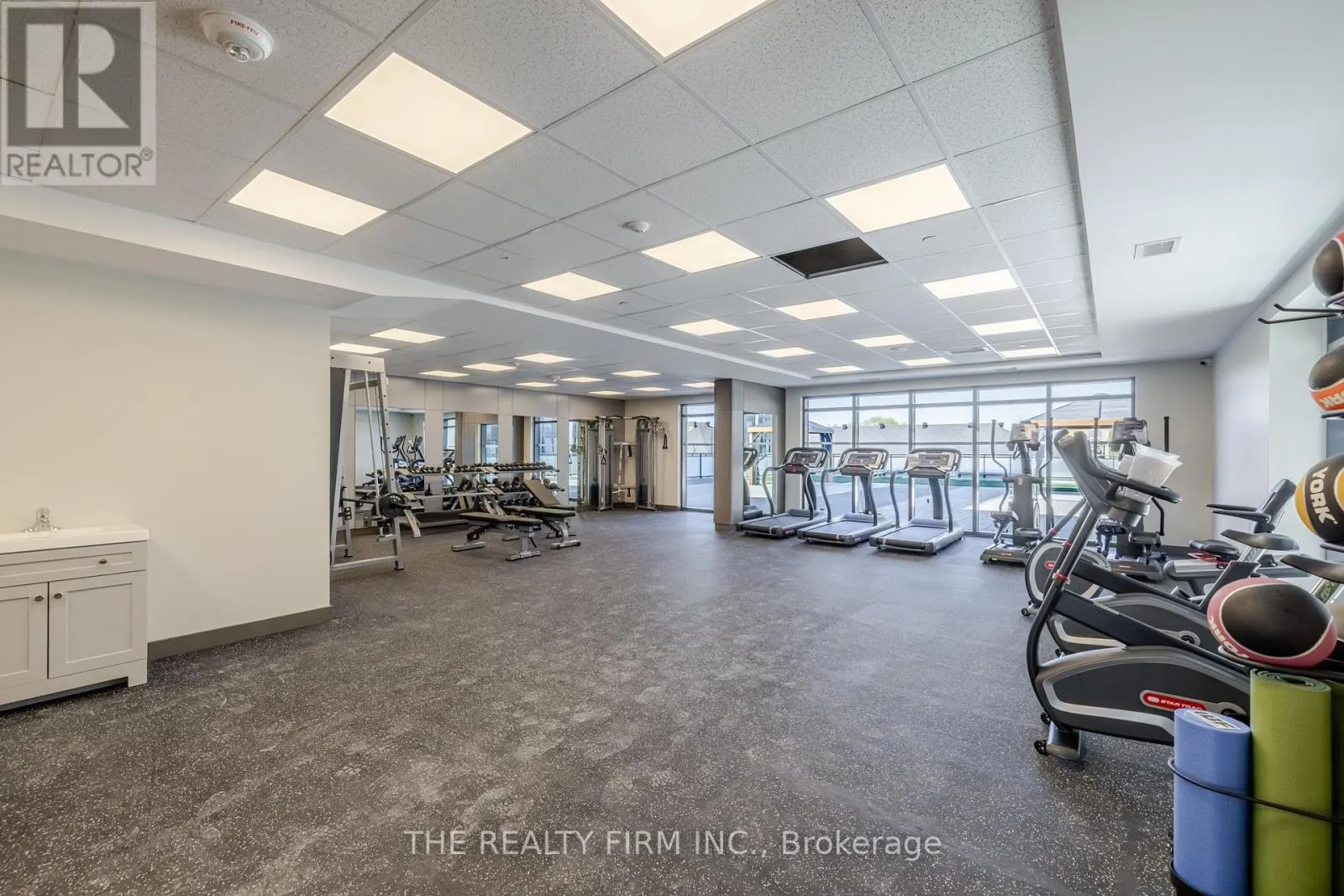 806 - 375 SOUTH STREET, #806