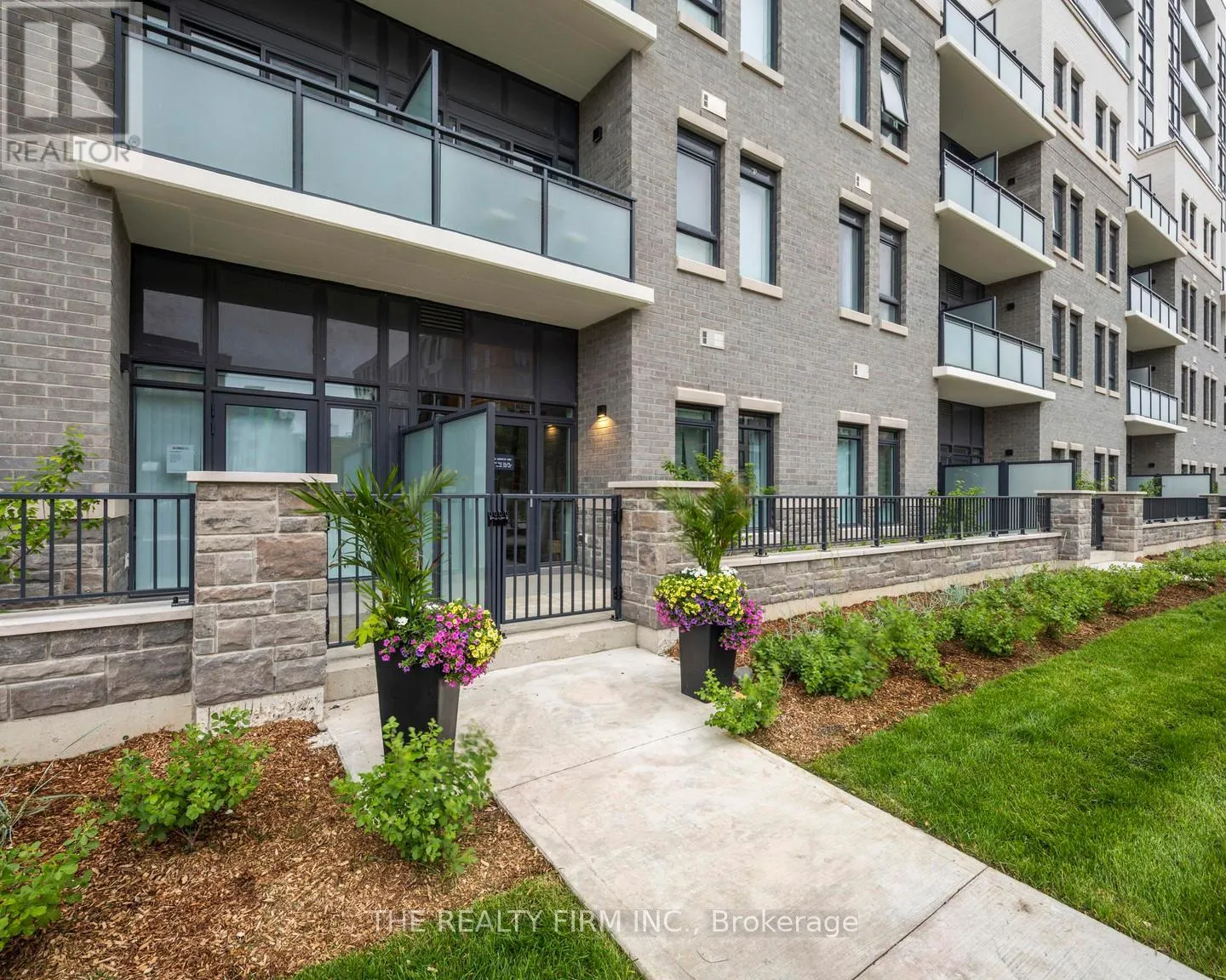 608 - 375 SOUTH STREET, #608