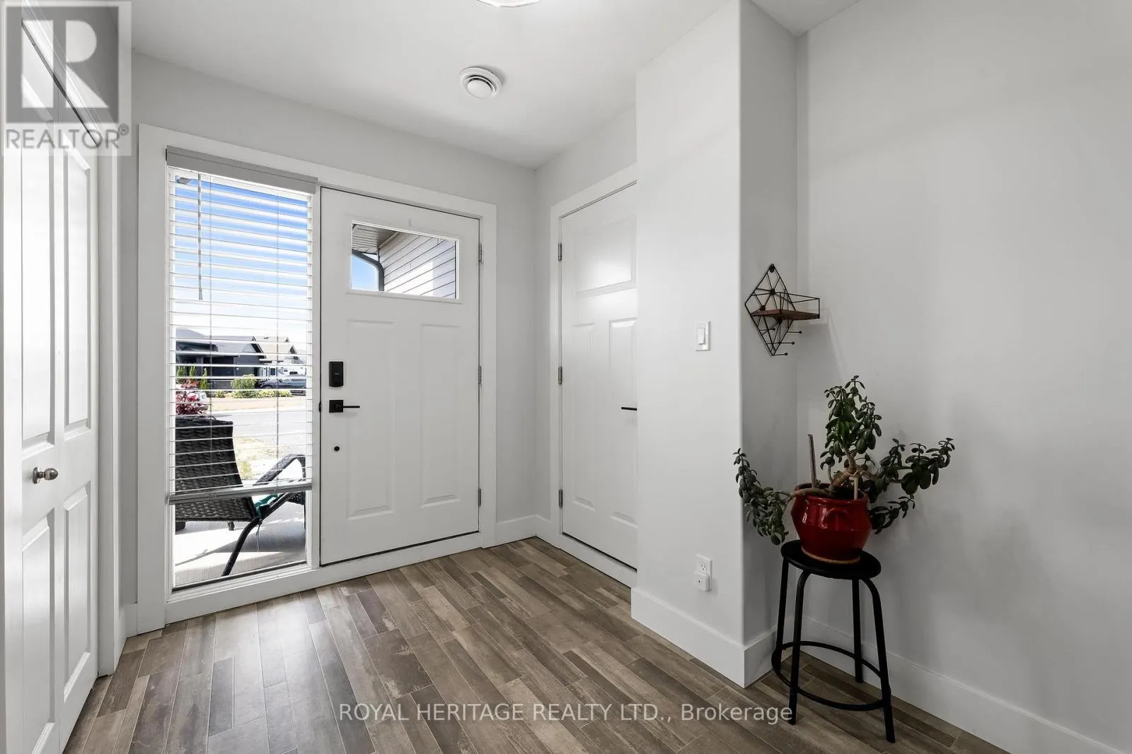 39 CALEB CRESCENT