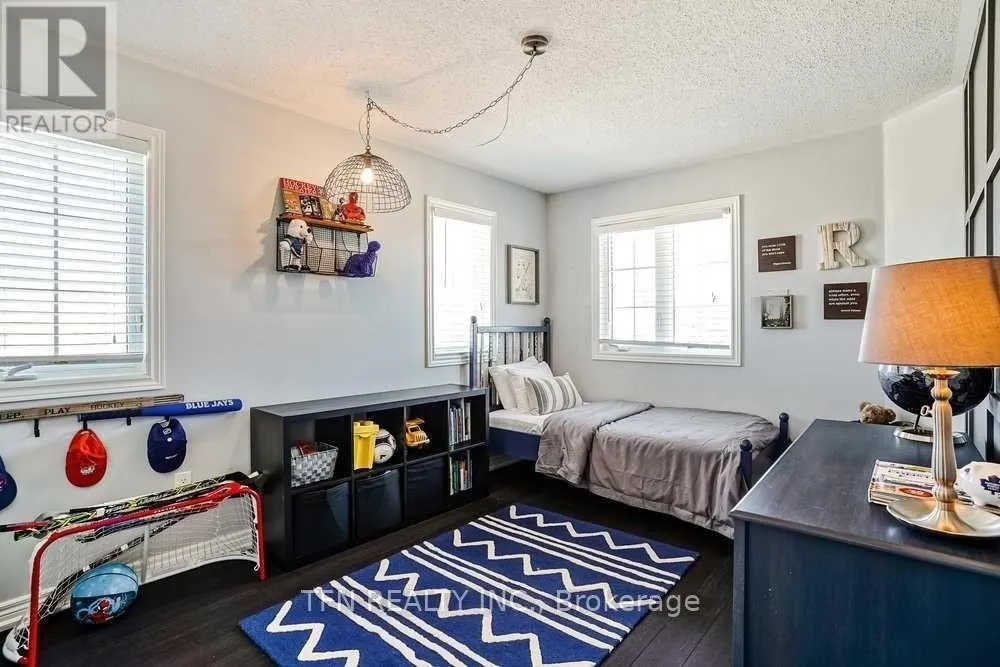 15 MCPHAIL PLACE