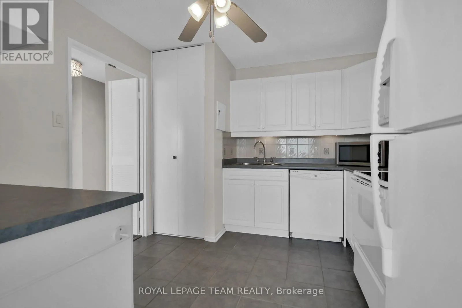 1608 - 3360 SOUTHGATE ROAD