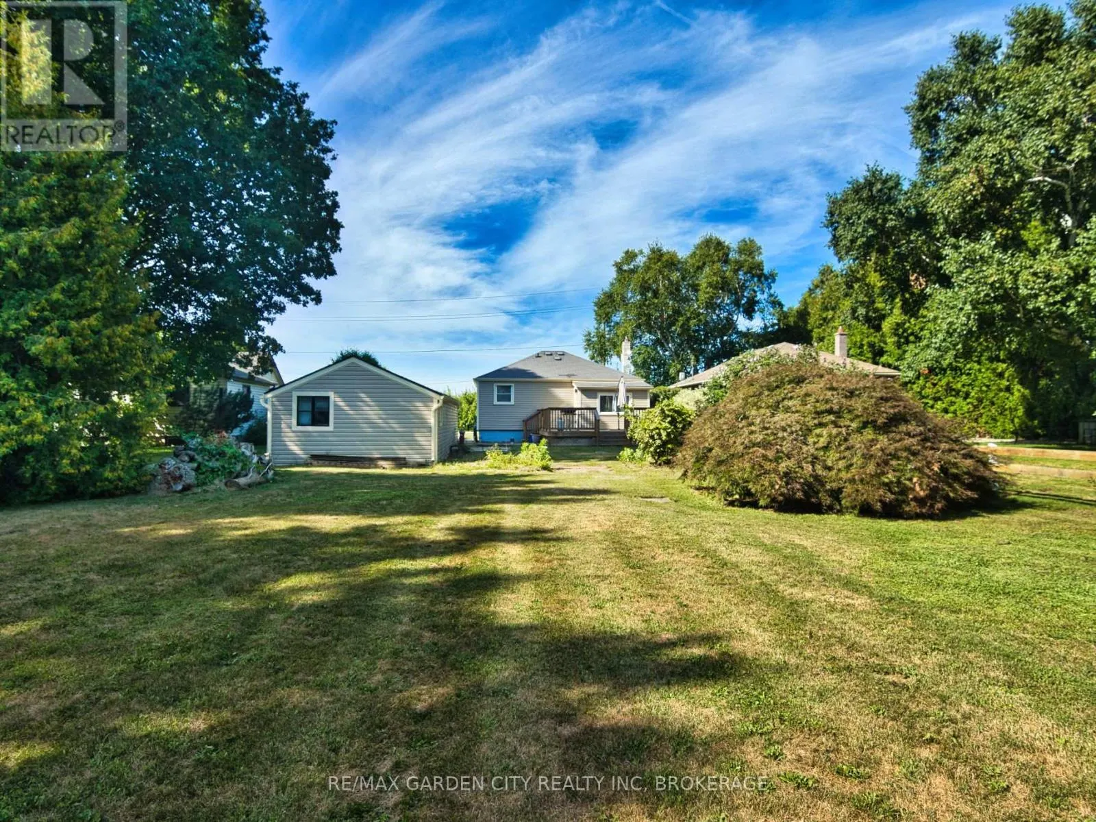 2430 RED MAPLE AVENUE