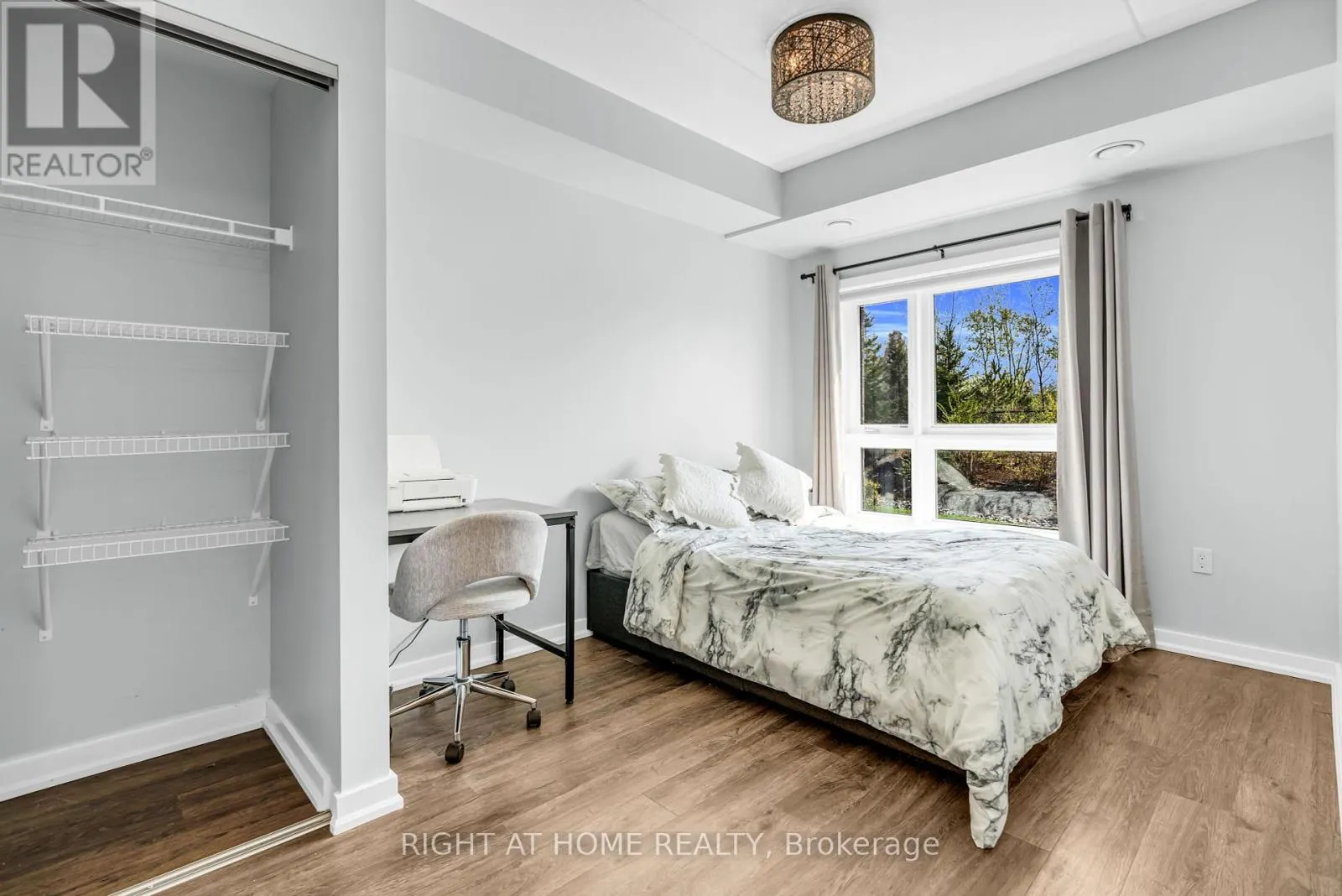 LL12 - 25 KAY CRESCENT