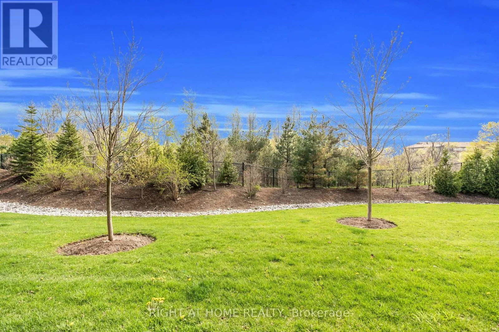 LL12 - 25 KAY CRESCENT