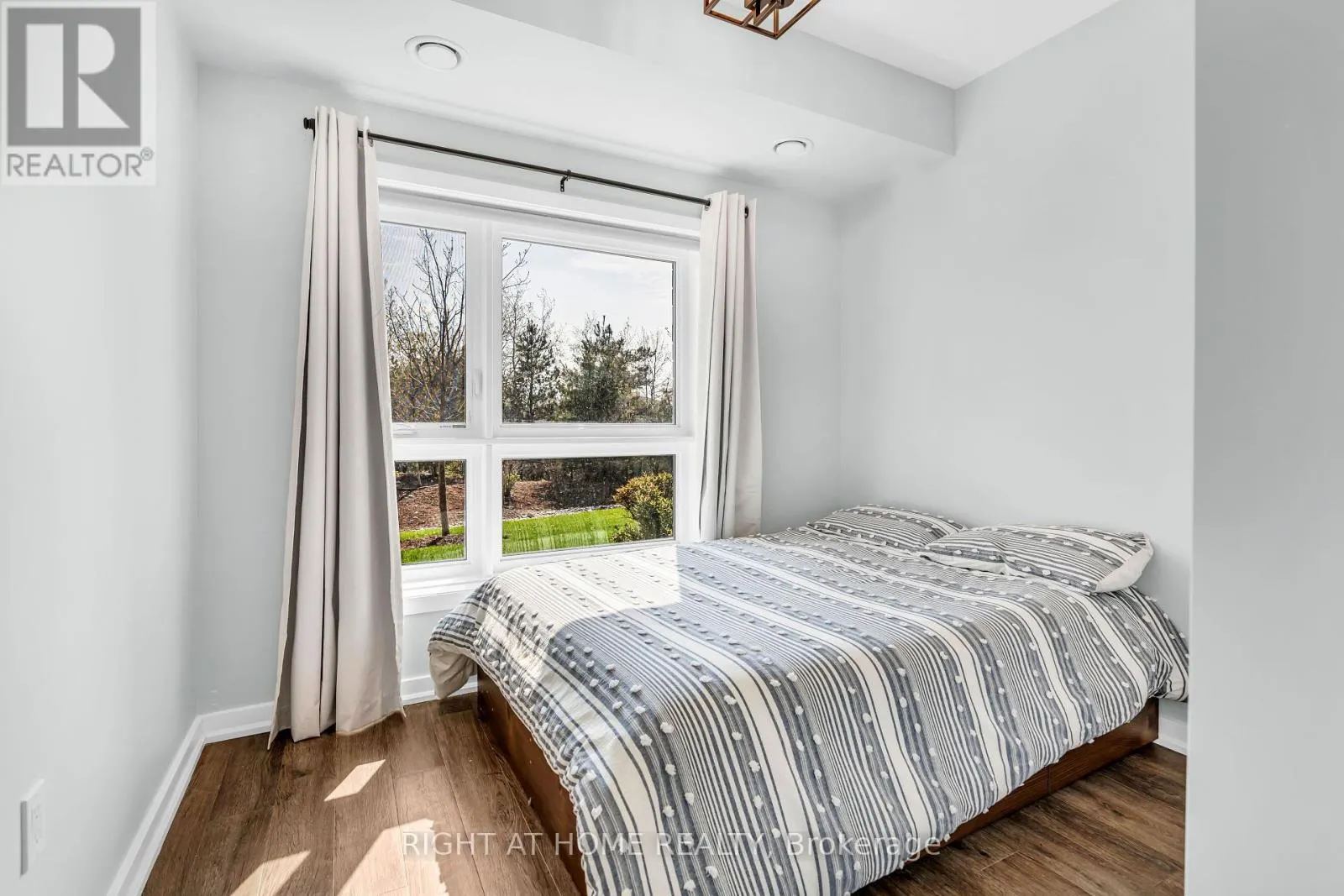 LL12 - 25 KAY CRESCENT