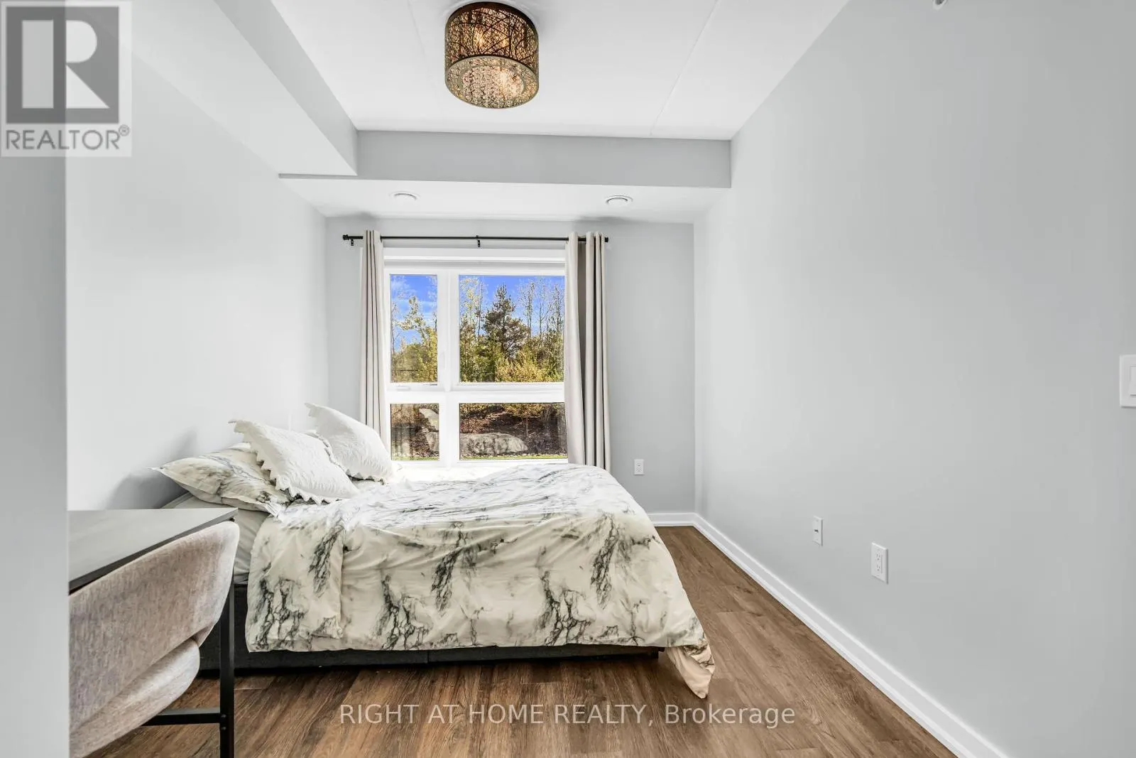 LL12 - 25 KAY CRESCENT