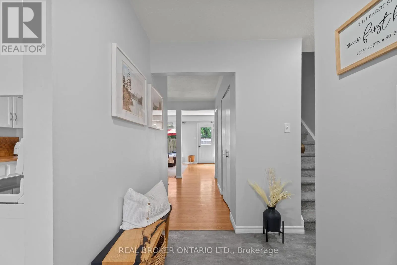 2 - 121 BAGOT STREET