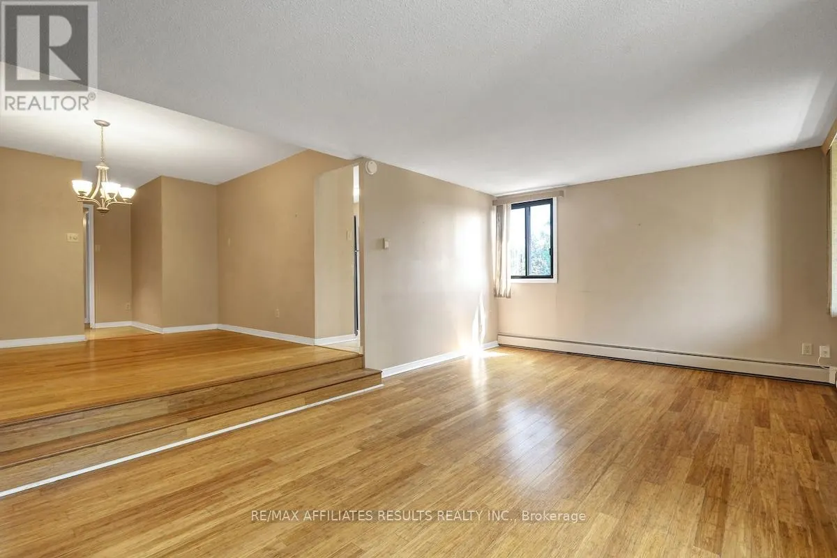 304 - 415 GREENVIEW AVENUE