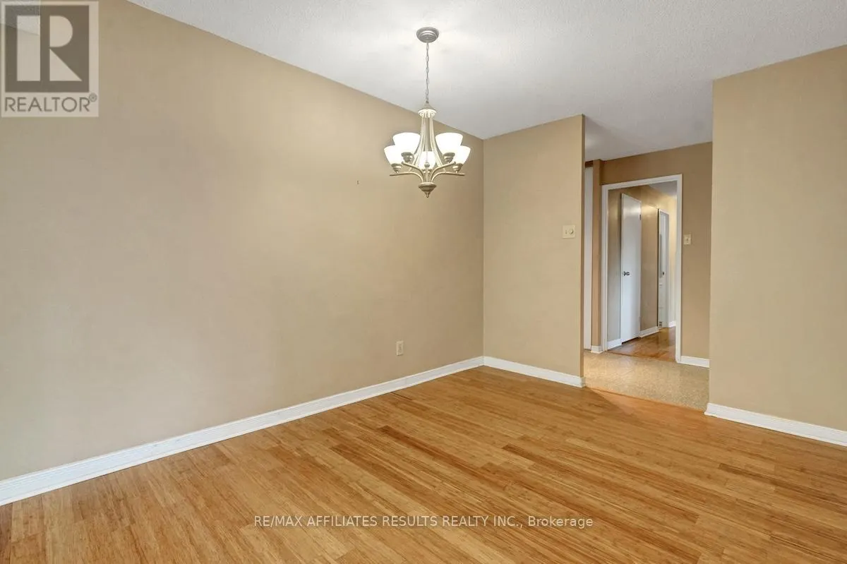 304 - 415 GREENVIEW AVENUE
