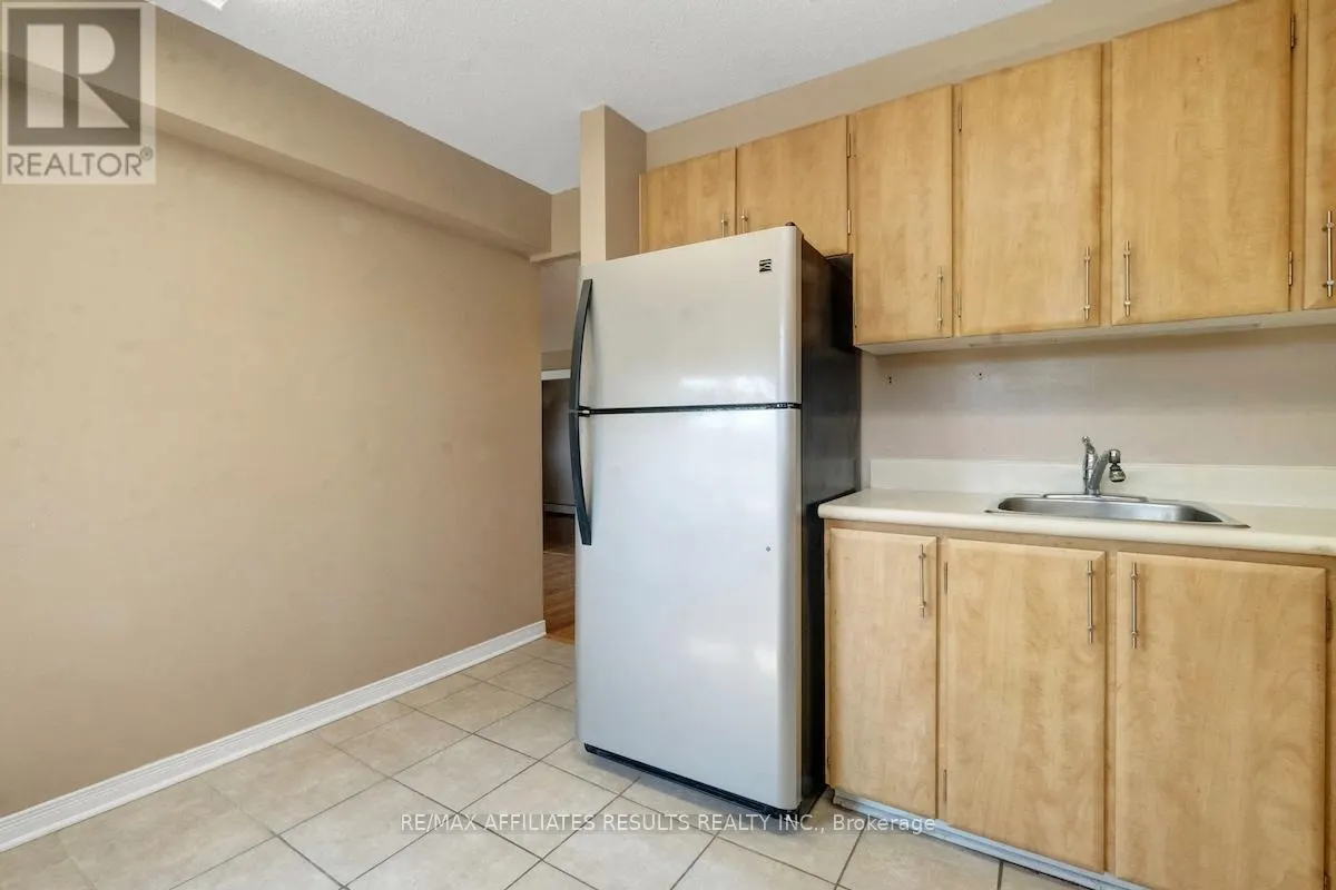 304 - 415 GREENVIEW AVENUE