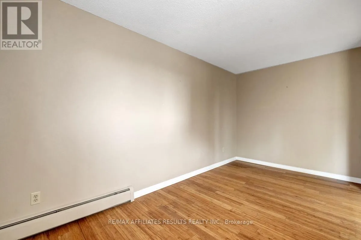 304 - 415 GREENVIEW AVENUE
