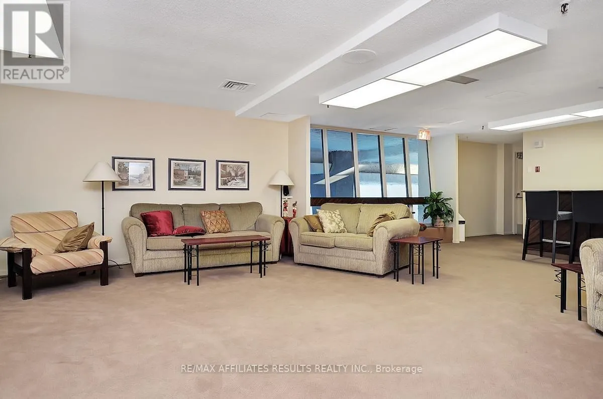 304 - 415 GREENVIEW AVENUE