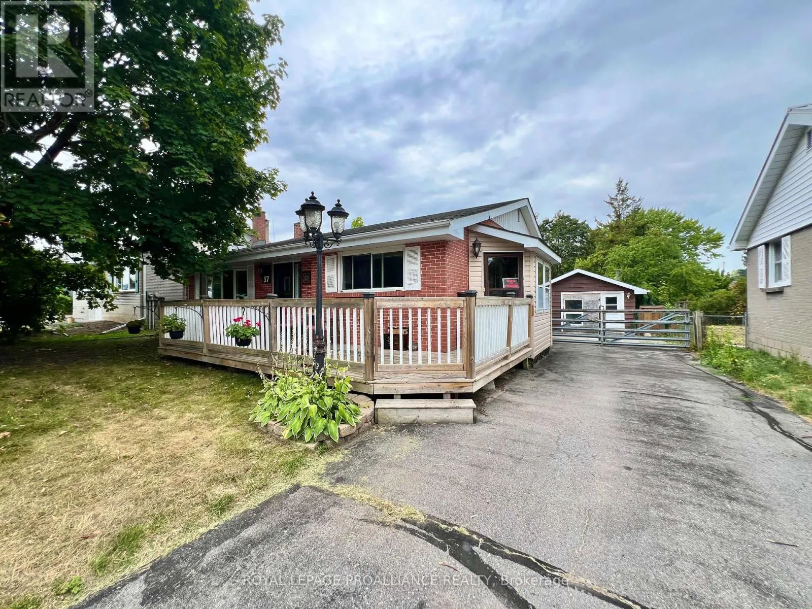 37 BONGARD CRESCENT