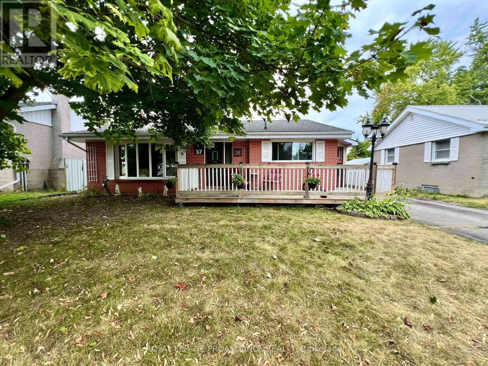 37 BONGARD CRESCENT