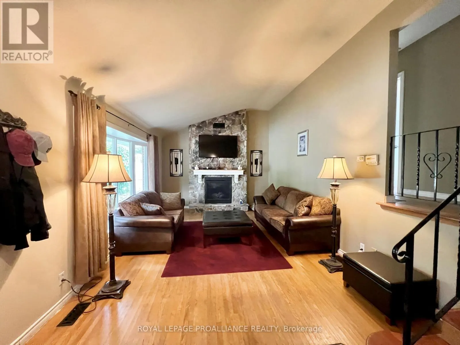 37 BONGARD CRESCENT