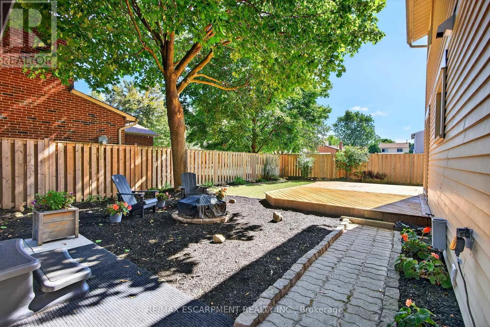6 CHUDLEIGH STREET