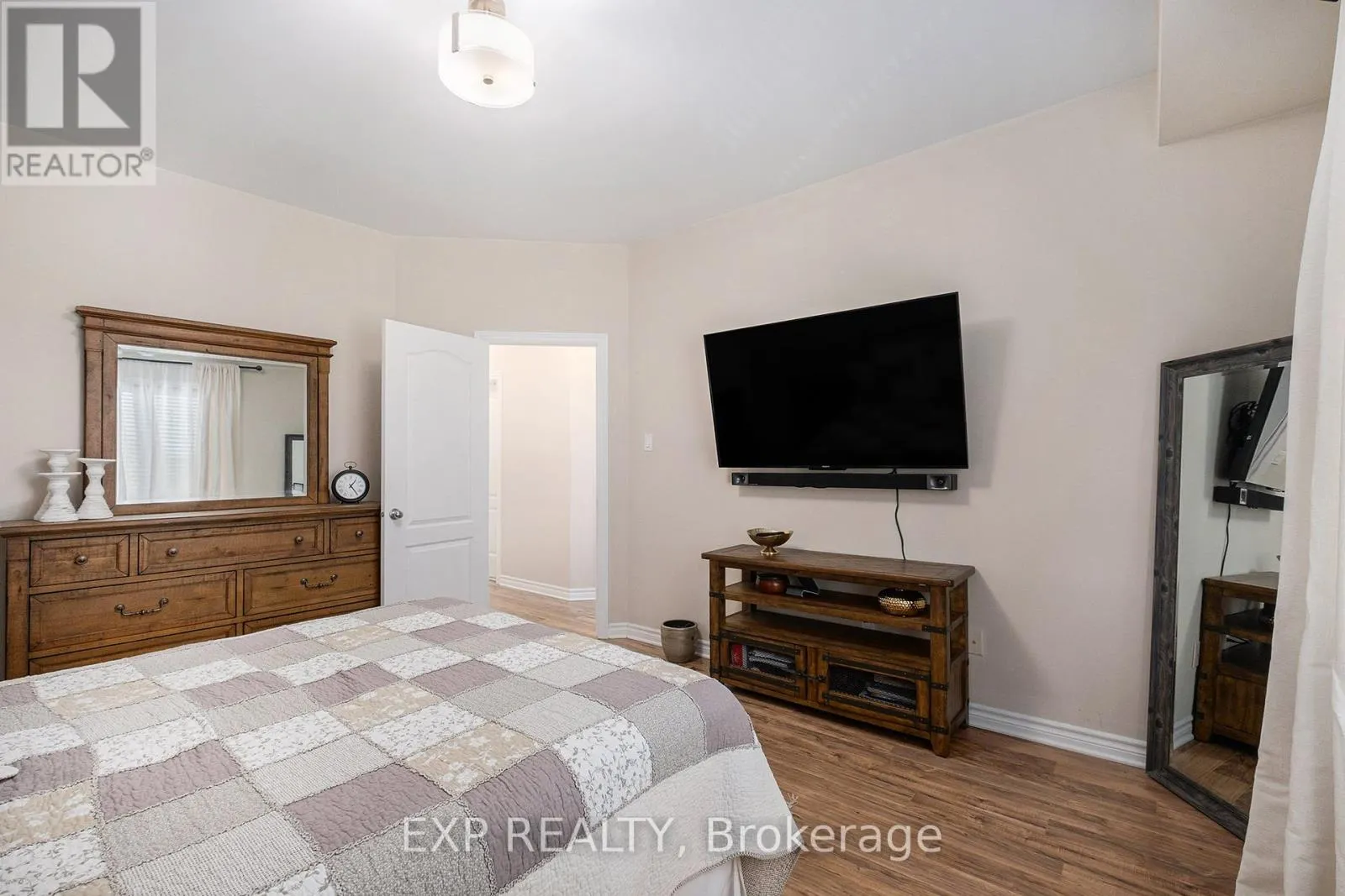 3 - 199 BOURDEAU BOULEVARD