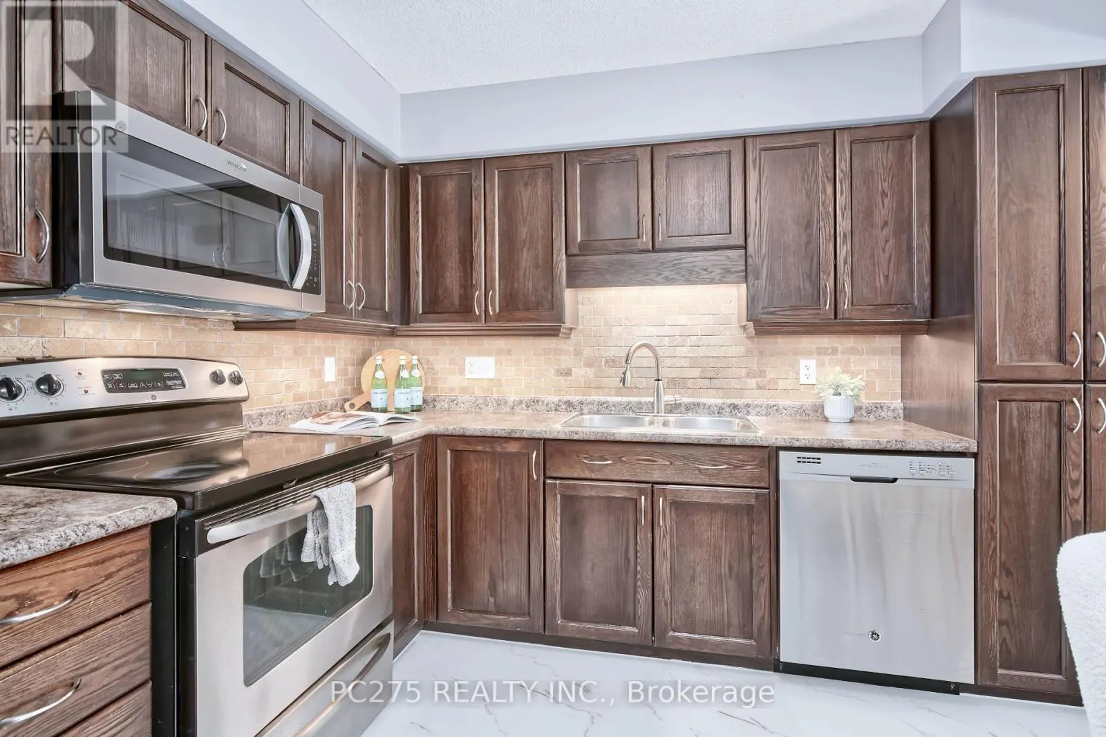16 - 355 FISHER MILLS ROAD, #16