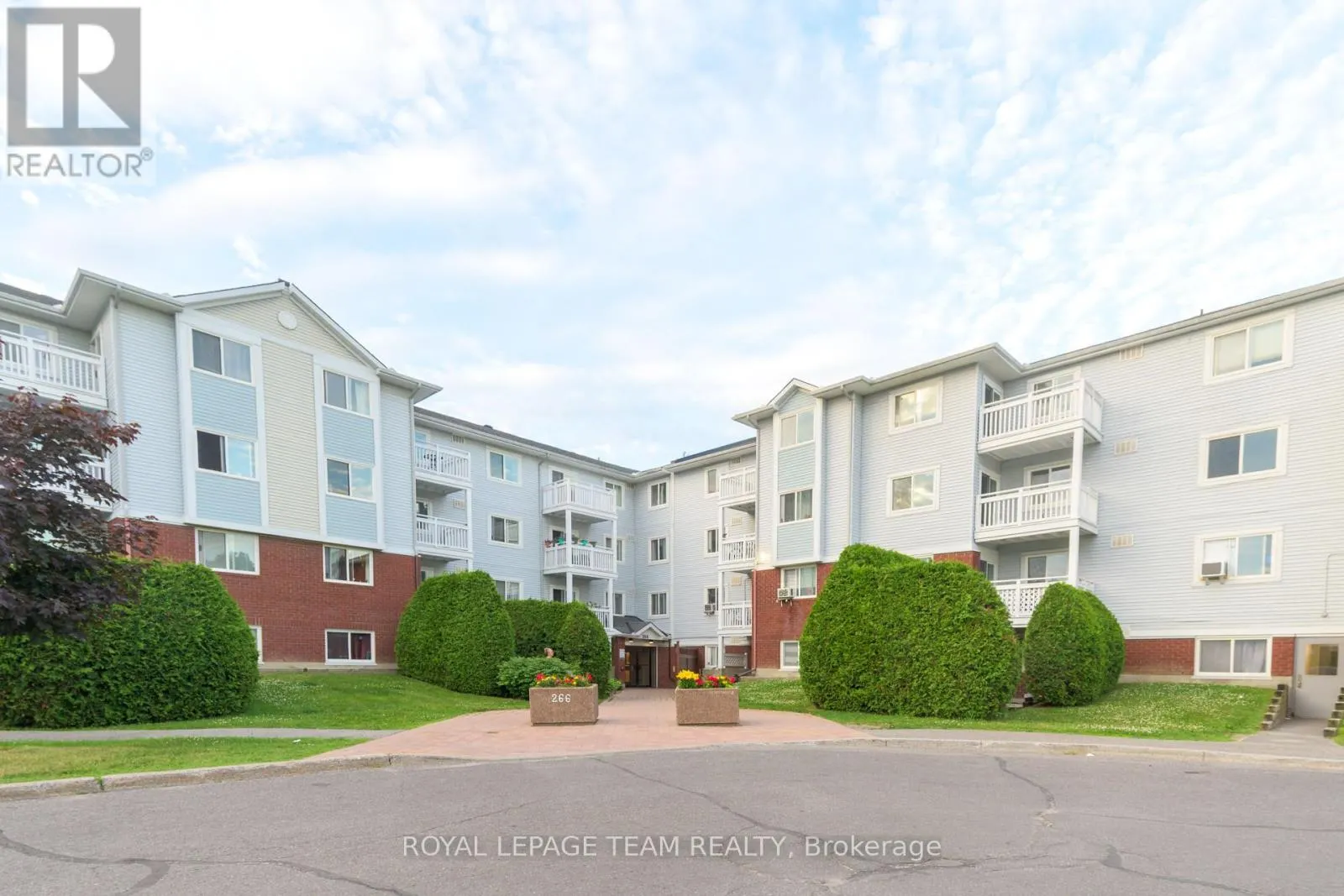 204 - 266 LORRY GREENBERG DRIVE