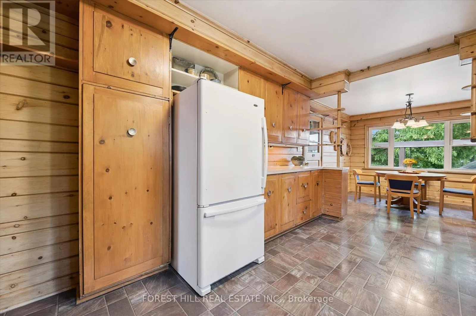 688 ROCKWAY DRIVE